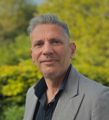 Dr. Riccardo PRIVITERA